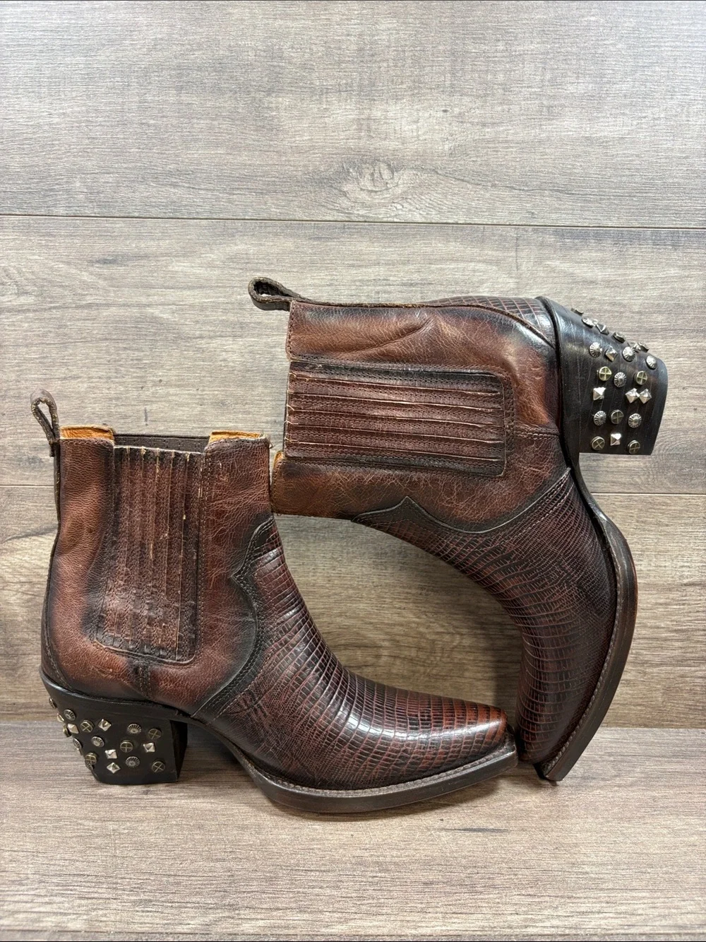 Idyllwind Moxie Western Brown Studded Booties Cowgirl Boots Womens Size 6 B
